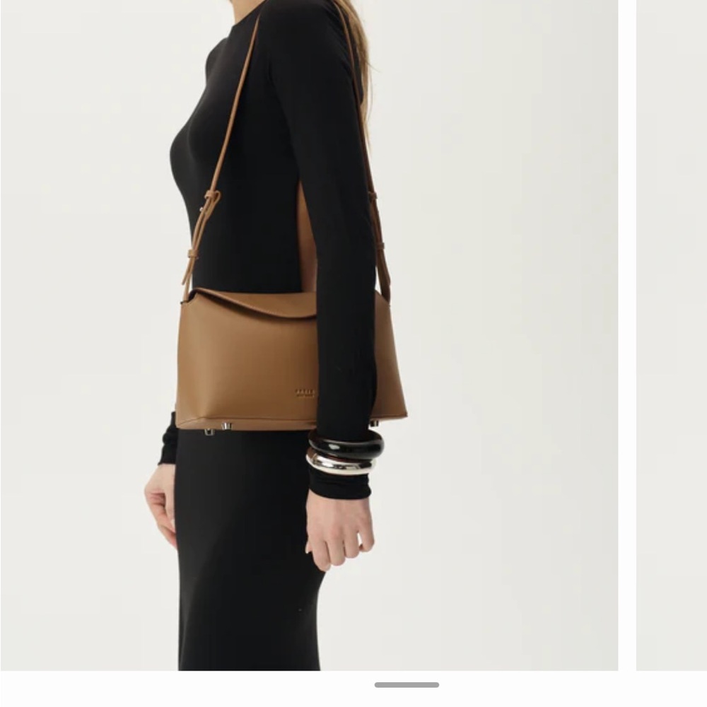 Freja New York Hudson Leather Shoulder Bag in Brown - Picture 4 of 15